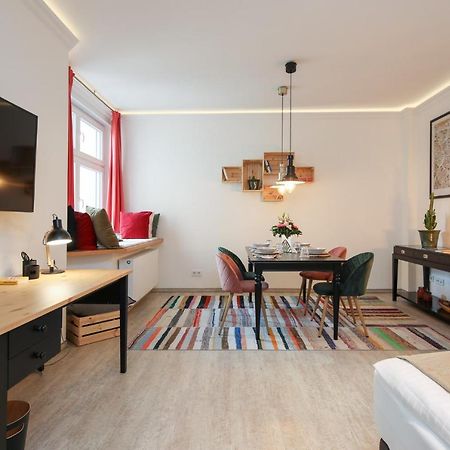 4 Personen Altbau nahe Kurfürstendamm Berlin Exterior foto